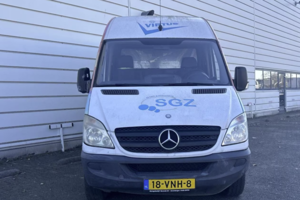 2 Mercedes-Benz Sprinter 311 2.2 CDI 366 – BVA – 2008 SPR-0011