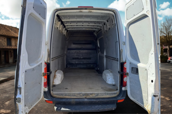 Volkswagen Crafter (Phase 1)  – 2.5 TDI – Réf. C10 CRF-0011