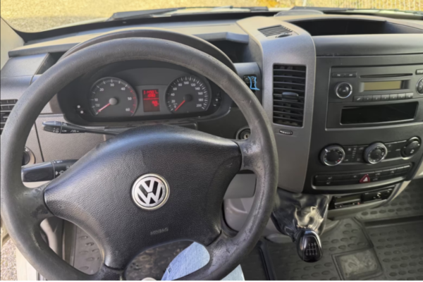 5 Volkswagen Crafter 35 L2H2 2.5 TDI 109 ch – TRES BONNE ETAT – Climatisation CRF-0006