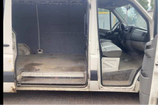 7 Volkswagen Crafter 35 L2H1 2.5 TDI 109 ch CRF-0010