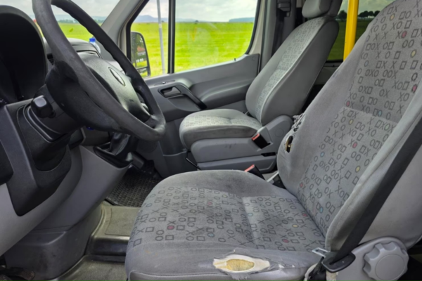 Volkswagen Crafter L2H2 2.5 TDI 109 ch –  Vitre – Climatisation CRF-0008